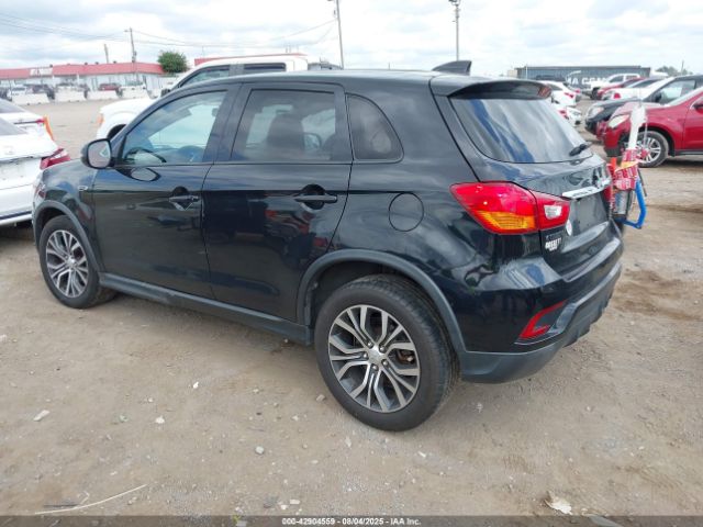 2018 MITSUBISHI OUTLANDER SPORT JA4AP3AU1JZ011440 Photo 2