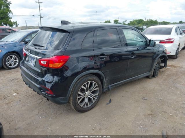2018 MITSUBISHI OUTLANDER SPORT JA4AP3AU1JZ011440 Photo 3