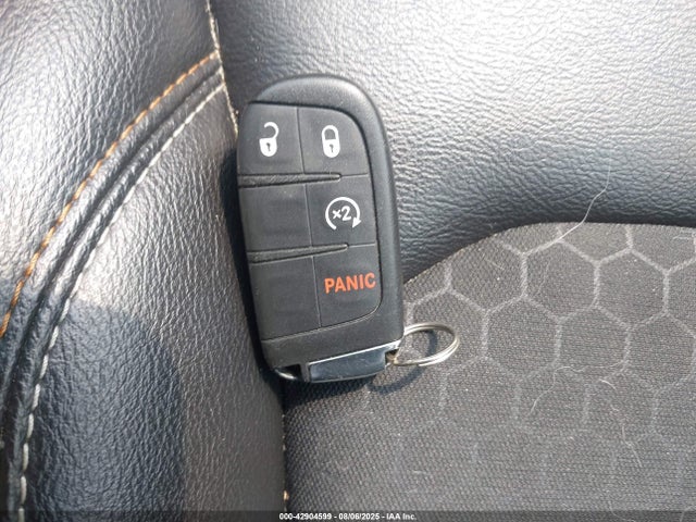 3C4NJDBB5KT656449 Jeep 2019
