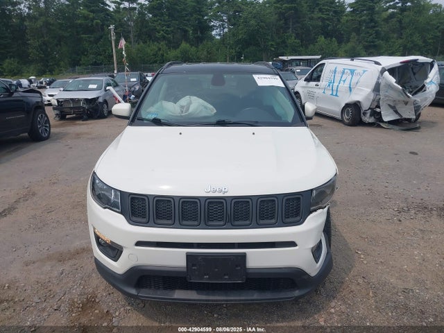 3C4NJDBB5KT656449 Jeep 2019