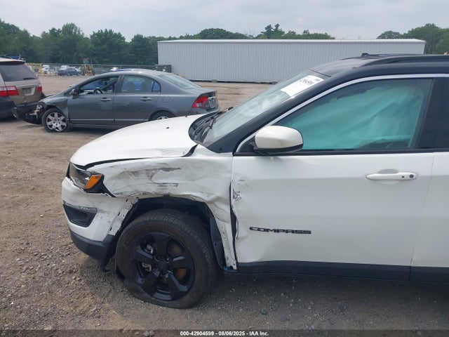 3C4NJDBB5KT656449 Jeep 2019