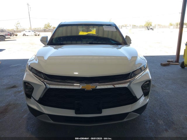 Chevrolet lsy 2023 3GNKBCR41PS181064 Image 12