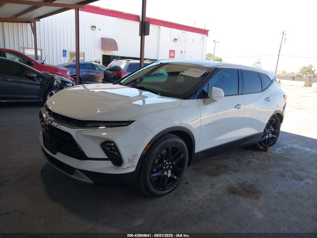 Chevrolet lsy 2023 3GNKBCR41PS181064 Image 2