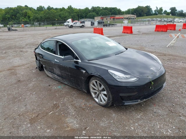 2019 TESLA MODEL 3 5YJ3E1EB7KF364628 Photo 0