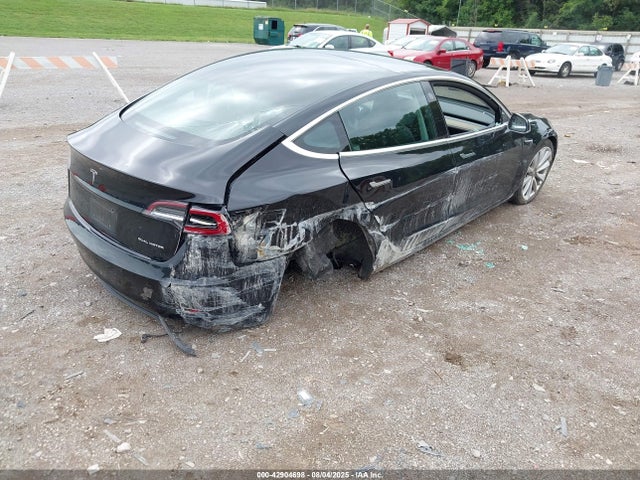 2019 TESLA MODEL 3 5YJ3E1EB7KF364628 Photo 3