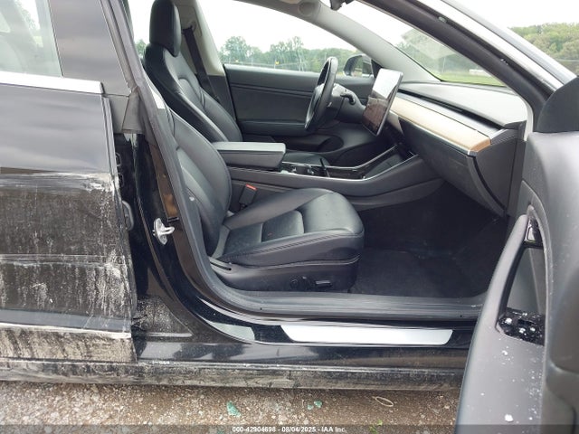 2019 TESLA MODEL 3 5YJ3E1EB7KF364628 Photo 4