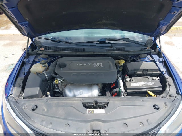 1C3CCCAB2GN167855 Chrysler 2016