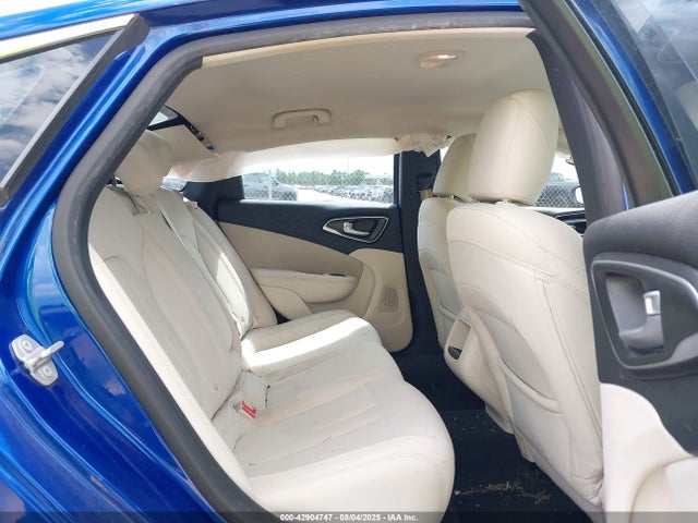 1C3CCCAB2GN167855 Chrysler 2016