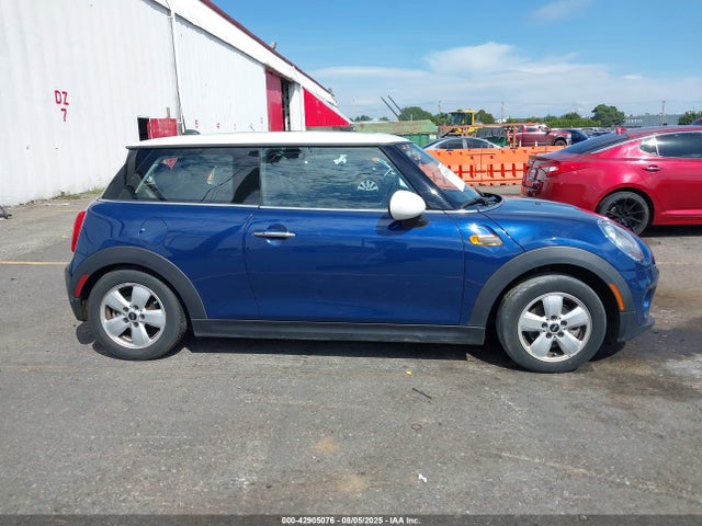 WMWXP5C52J2G62683 Mini Hardtop