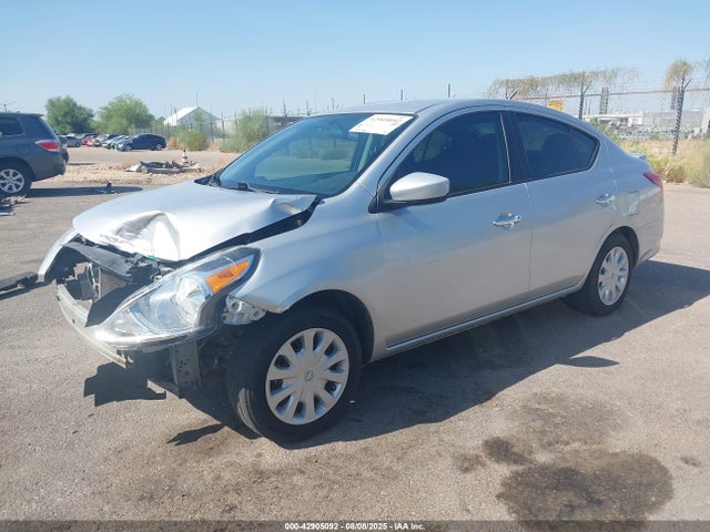 Nissan 2015 2015 3N1CN7APXFL953736 Image 2