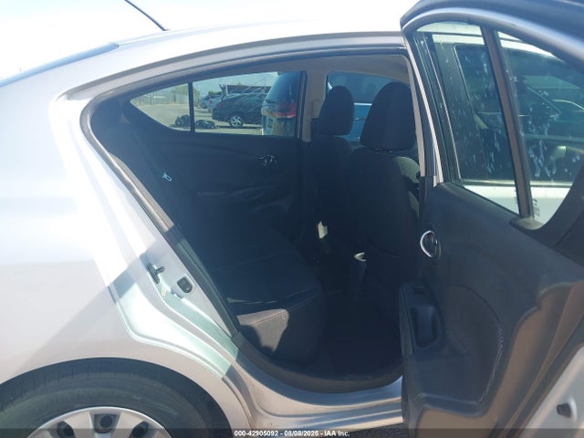Nissan 2015 2015 3N1CN7APXFL953736 Image 8