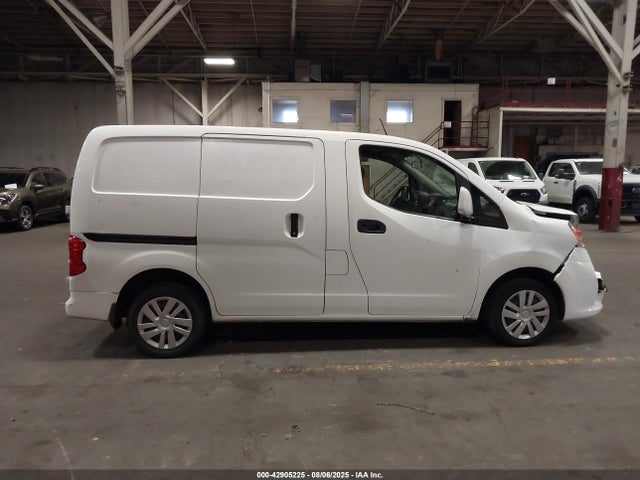 3N6CM0KN5HK697841 Nissan 2017