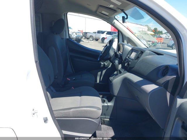 3N6CM0KN5HK697841 Nissan 2017