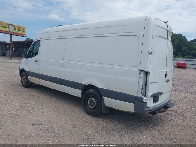 Freightliner Om 642 With Brake Assist 2019 WDRPF1CD0KP061151 Image 3