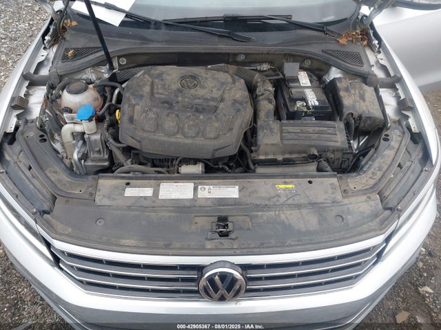 Volkswagen 2.0 tsi 2018 1VWBA7A35JC022452 Image 10