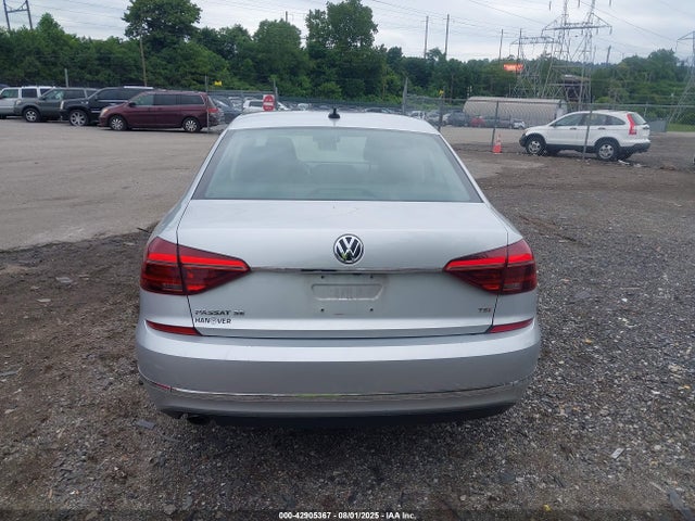 Volkswagen 2.0 tsi 2018 1VWBA7A35JC022452 Image 16