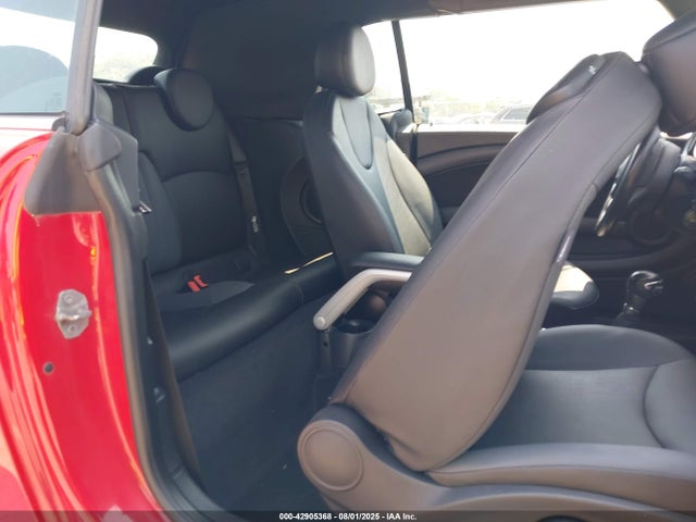 2010 MINI COOPER WMWMR3C58ATU96890 Photo 7