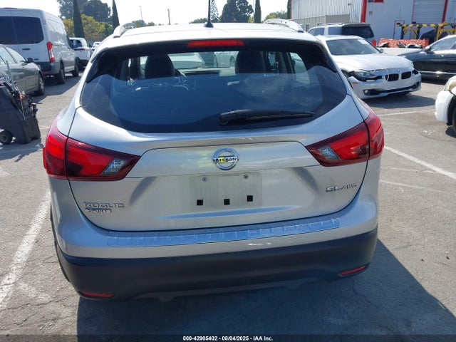 JN1BJ1CR2HW113806 Nissan ROGUE SPORT