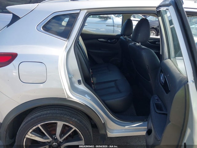 JN1BJ1CR2HW113806 Nissan ROGUE SPORT