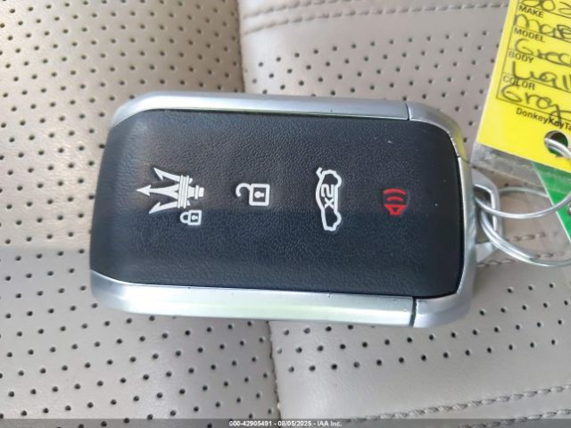 2023 MASERATI GRECALE ZN682AVA7P7418463 Photo 10