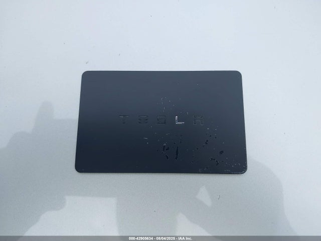 5YJ3E1EA3KF482828 Tesla MODEL 3