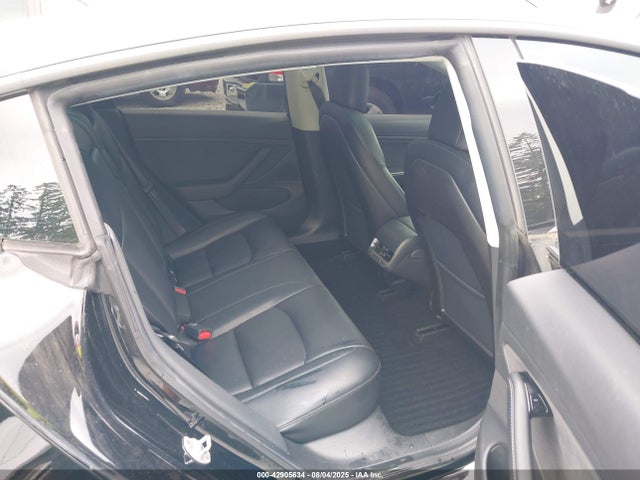 5YJ3E1EA3KF482828 Tesla MODEL 3