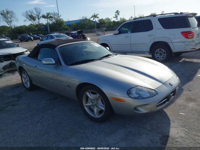 1998 JAGUAR XK8 SAJGX2243WC030611
