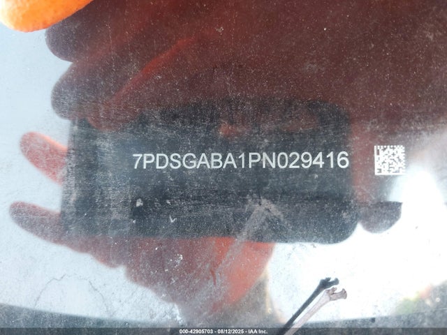 Rivian R1s 2023 7PDSGABA1PN029416 Image 19