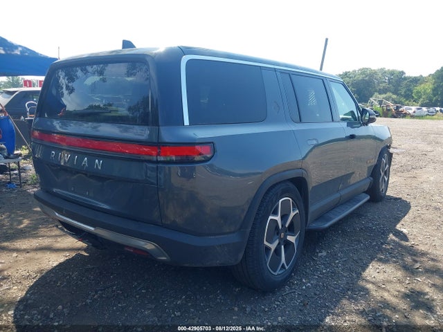 Rivian R1s 2023 7PDSGABA1PN029416 Image 4