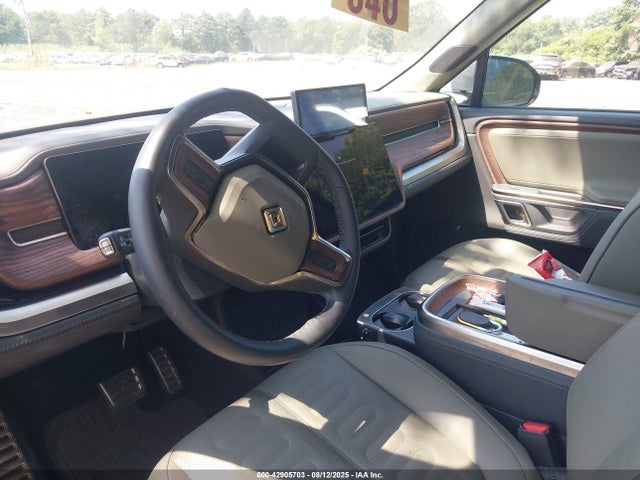 Rivian R1s 2023 7PDSGABA1PN029416 Image 5