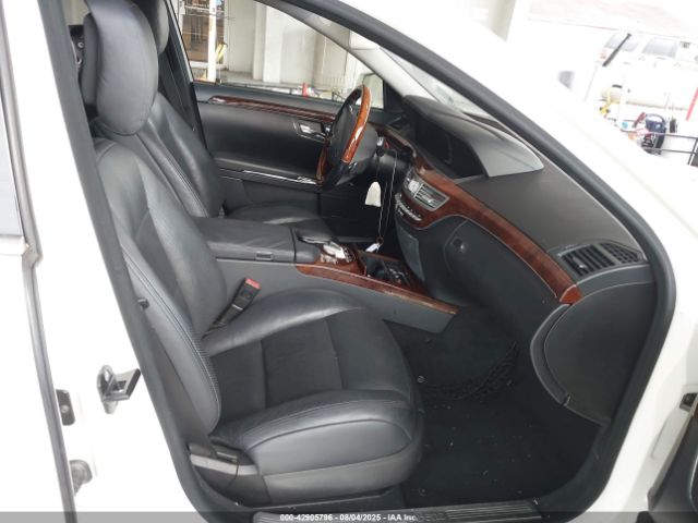 2010 MERCEDES-BENZ S 550 WDDNG8GB4AA316476 Photo 4
