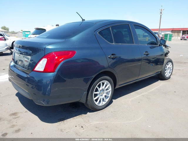 3N1CN7AP6HL826095 Nissan 2017