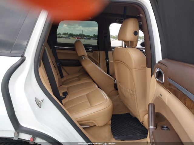 2017 PORSCHE CAYENNE WP1AA2A29HKA83911 Photo 7