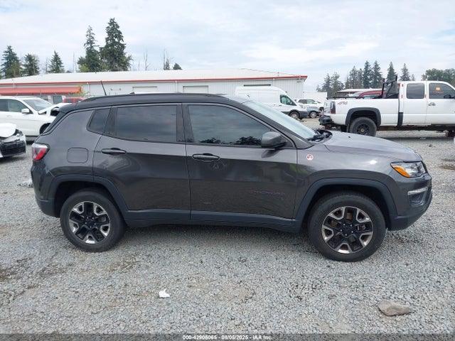 Jeep 2017 2017 3C4NJDDB6HT640220 Image 13