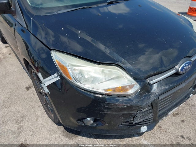 Ford 2014 2014 1FADP3K27EL399448 Image 6