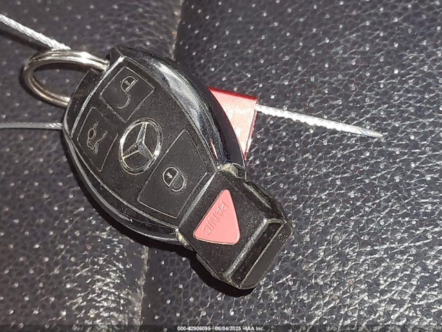 WDCGG8JBXFG351758 Mercedes-Benz Glk-Class