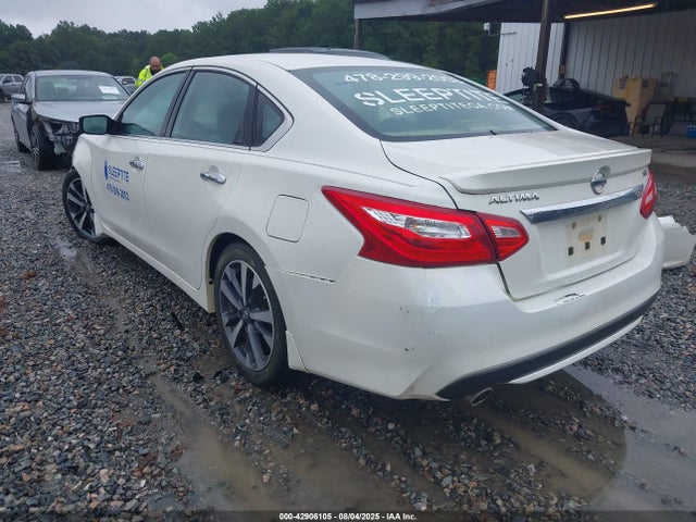 1N4AL3AP7GN318659 Nissan 2016