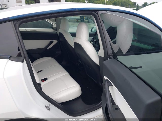 2022 TESLA MODEL Y 7SAYGDEE4NF354268 Photo 7