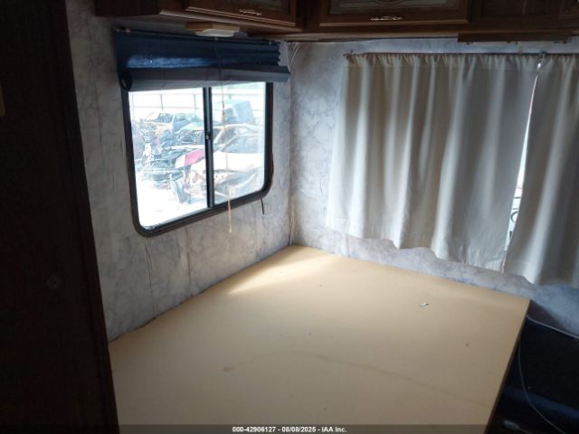 1994 FORD ECONOLINE 1FDKE30G3PHB96743 Photo 7