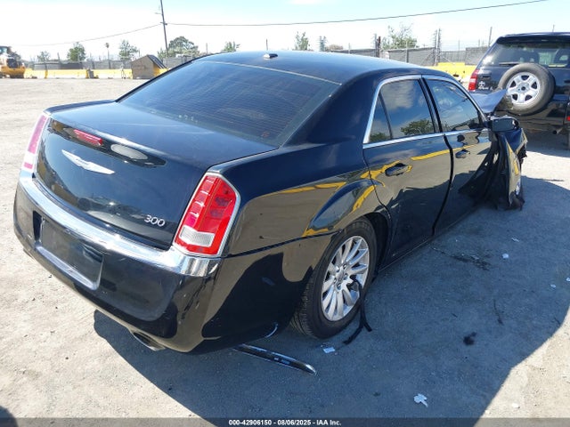 Chrysler 2014 2014 2C3CCAAG4EH327014 Image 4