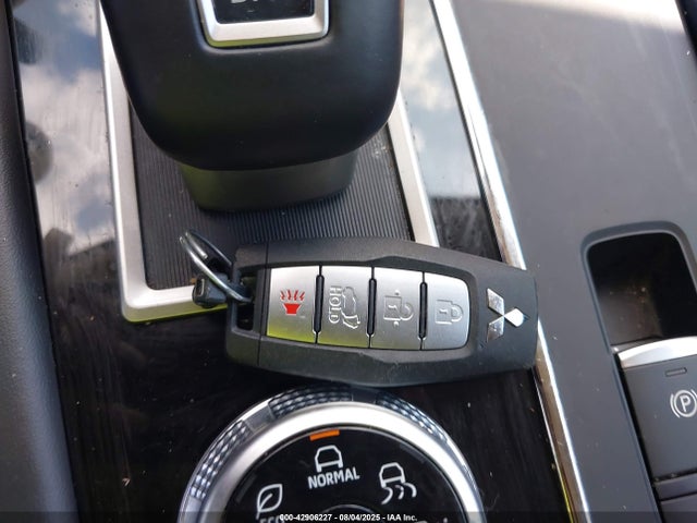 Mitsubishi Outlander 2024 JA4J4VA88RZ050349 Image 11