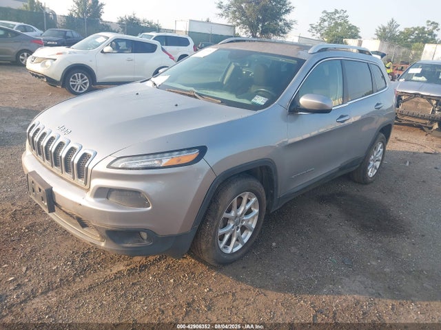 Jeep Cherokee 2014 1C4PJLCS4EW232745 Image 2