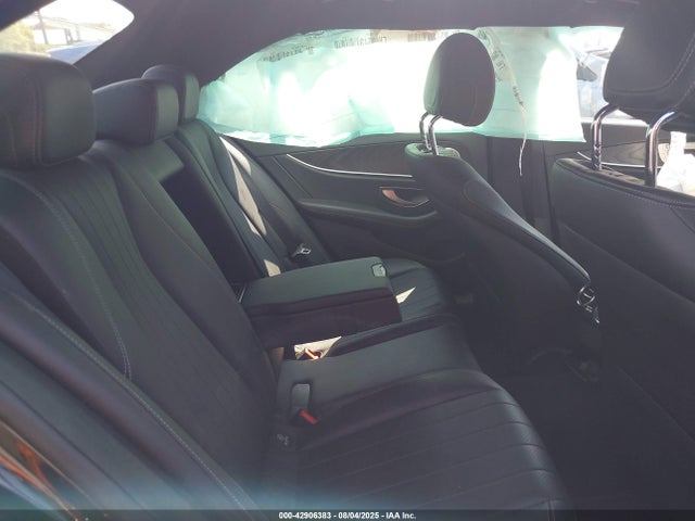 W1KZF8DB4NB088875 Mercedes-Benz m274