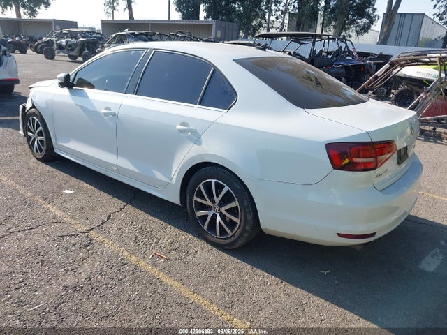 Volkswagen 1.4 tsi 2017 3VWDB7AJ8HM204885 Image 3