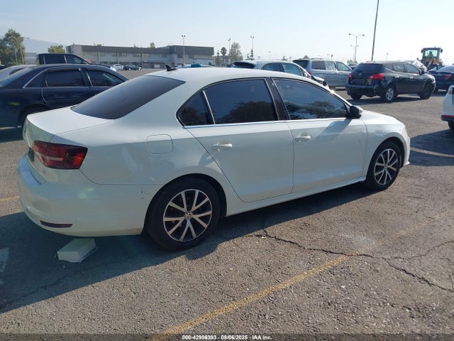 Volkswagen 1.4 tsi 2017 3VWDB7AJ8HM204885 Image 4