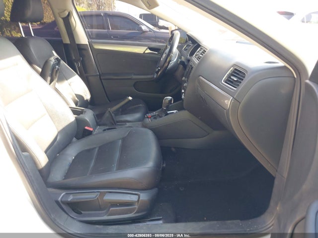 Volkswagen 1.4 tsi 2017 3VWDB7AJ8HM204885 Image 5