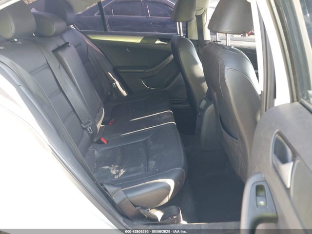 Volkswagen 1.4 tsi 2017 3VWDB7AJ8HM204885 Image 8