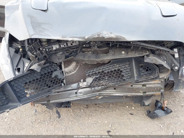 Ford 5.0l 4v premium fuel 2017 1FA6P8CF3H5301080 Image 6