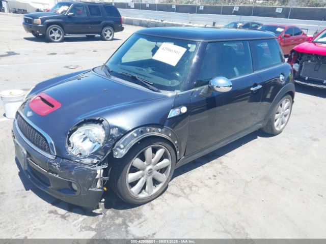 2008 MINI COOPER S WMWMF73508TV34283 Photo 1