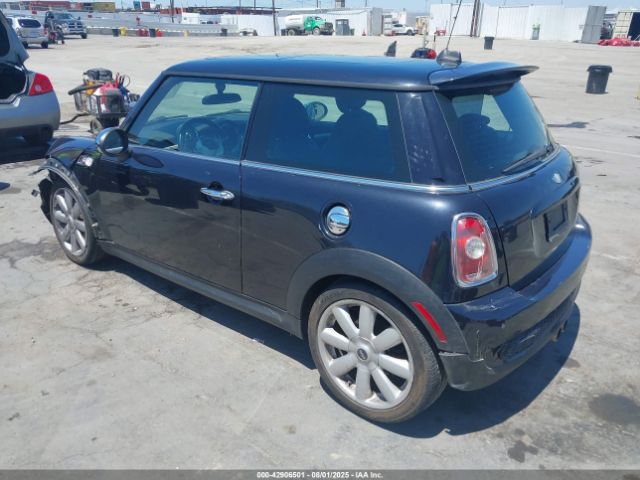 2008 MINI COOPER S WMWMF73508TV34283 Photo 2